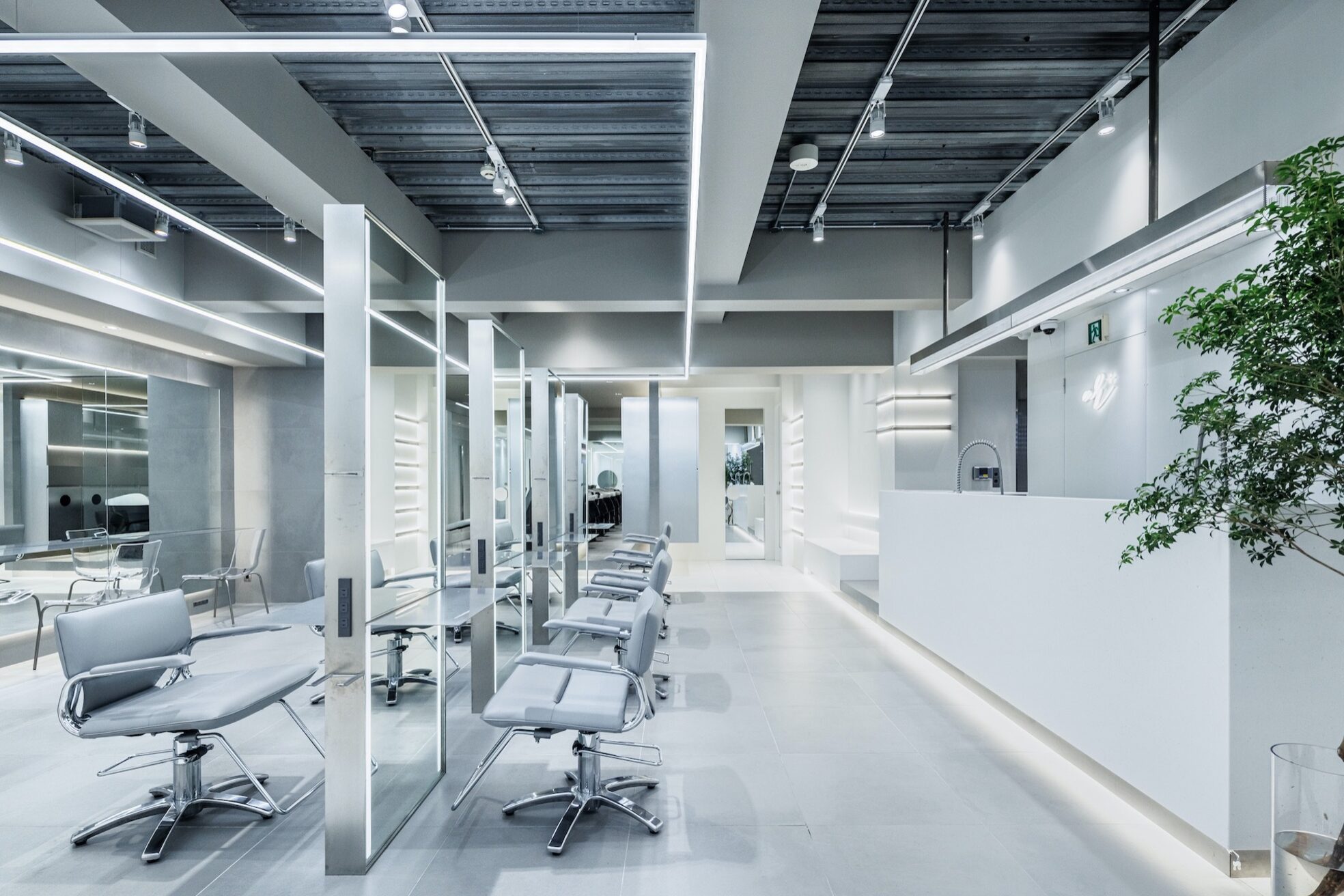 アールプラス 新宿(ar+)3