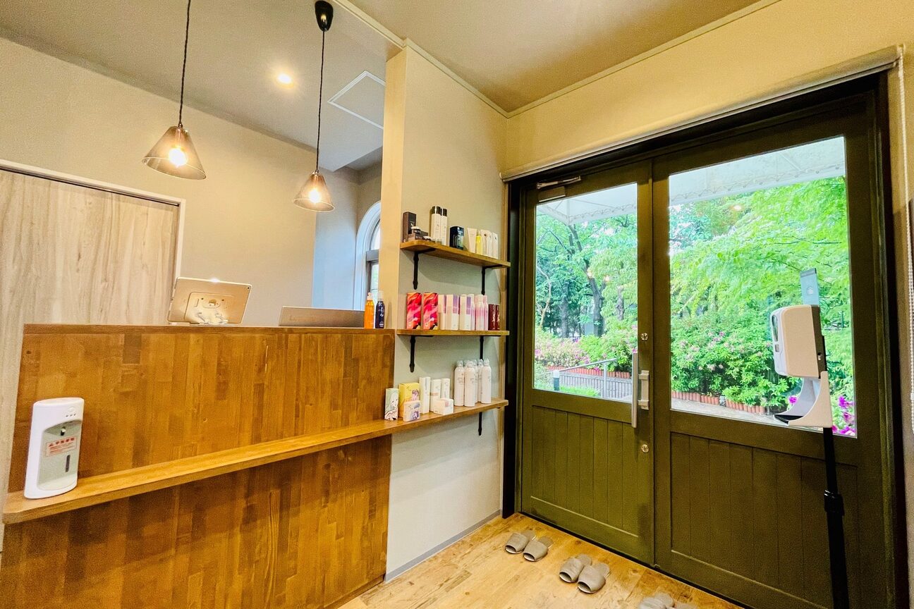 ヘアーアンドフェイスサロン ターミナル2