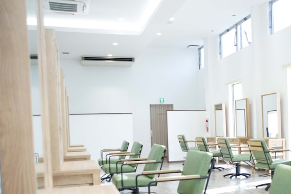 アンソメット 上津店(UN SOMMET)