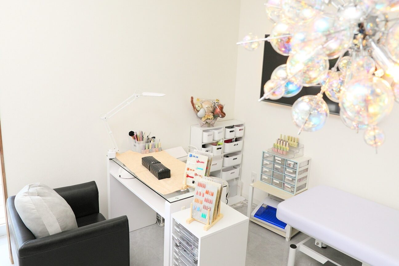 cachette刈谷店（アイラッシュ、ネイル、セルフ脱毛サロンｃａｃｈｅｔｔｅ）画像1