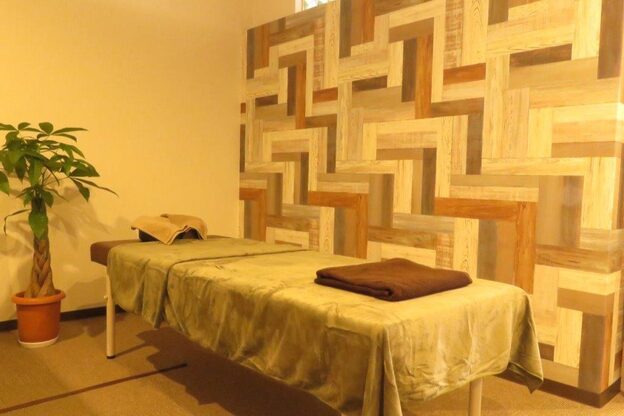 レスト JR琴似駅前4