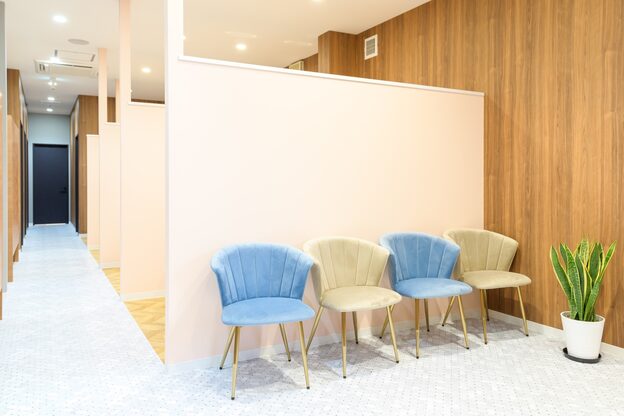 ネイルアンドアイ リリー 住道店(Lily)1