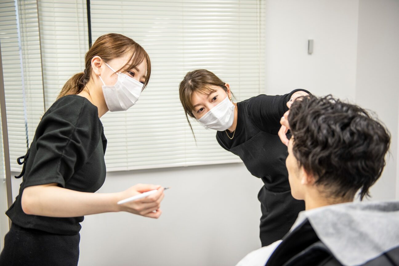 エサージュオム 新宿店3