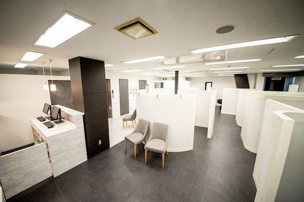 エサージュ 表参道店3