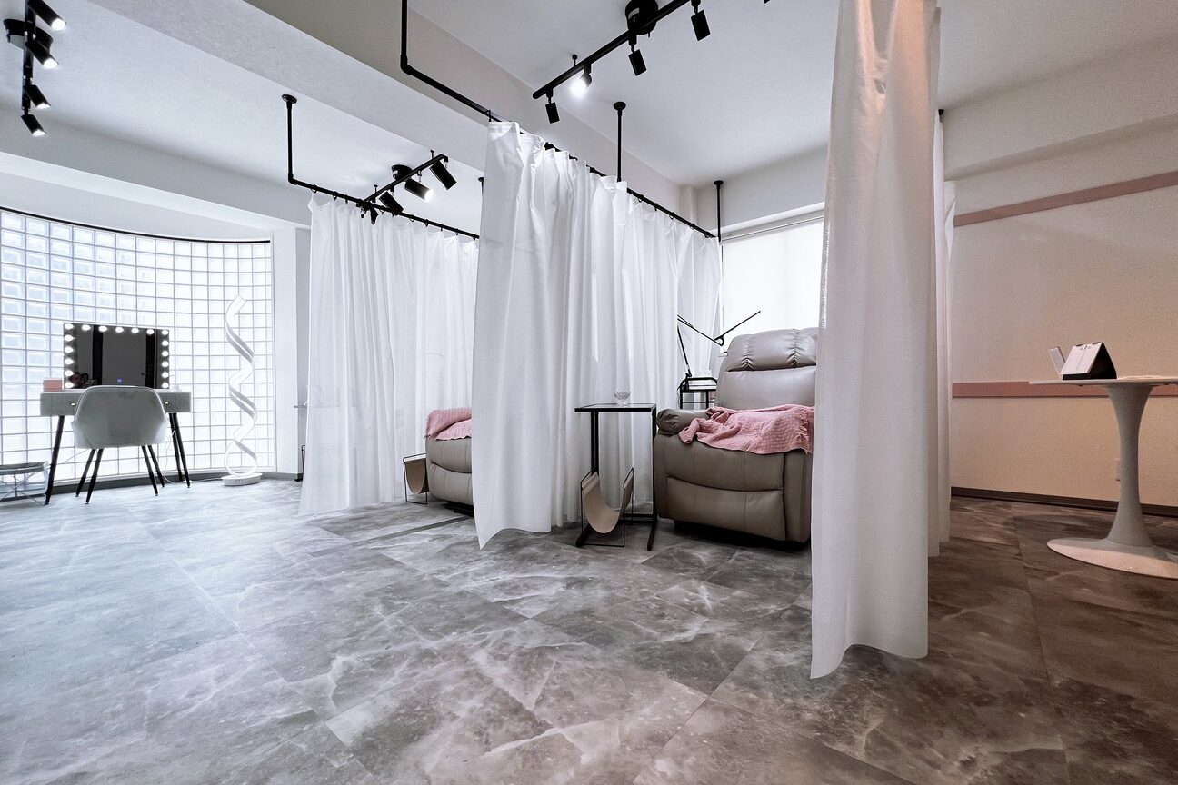 ｅｙｅｌａｓｈ　ｓａｌｏｎ　ｌｅ　Ｌｉｅｎ画像1