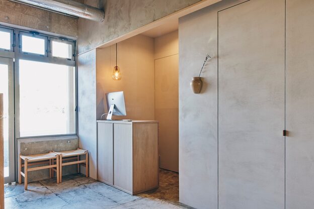 シー 岡崎(,SHE)3