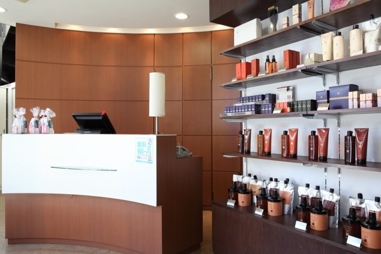 La CASTA　髪飛行切（株式会社　ヘアスタイリストクラブ　髪飛行切）画像1