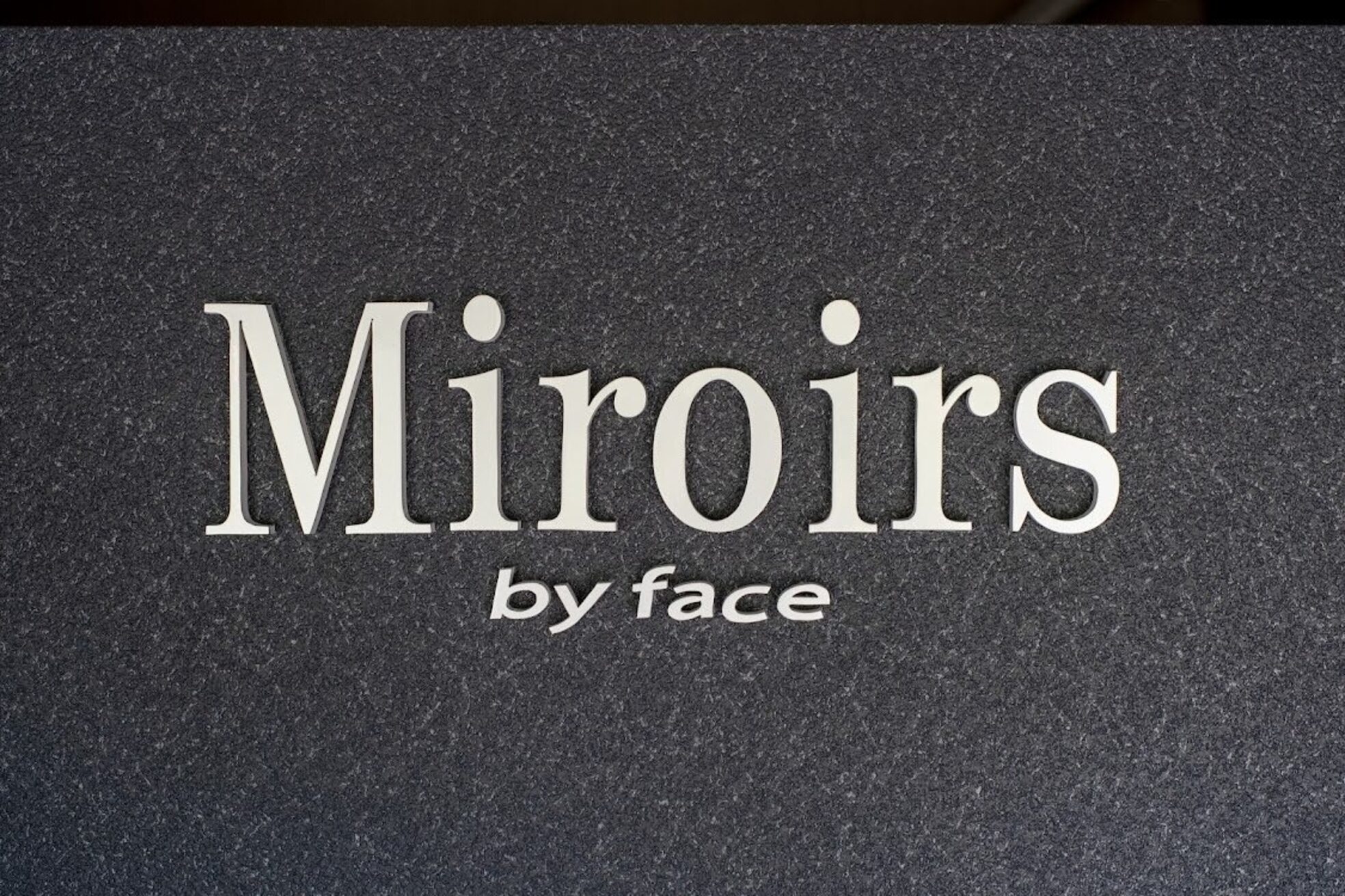ミラーズバイフェイス(Miroirs by face)1