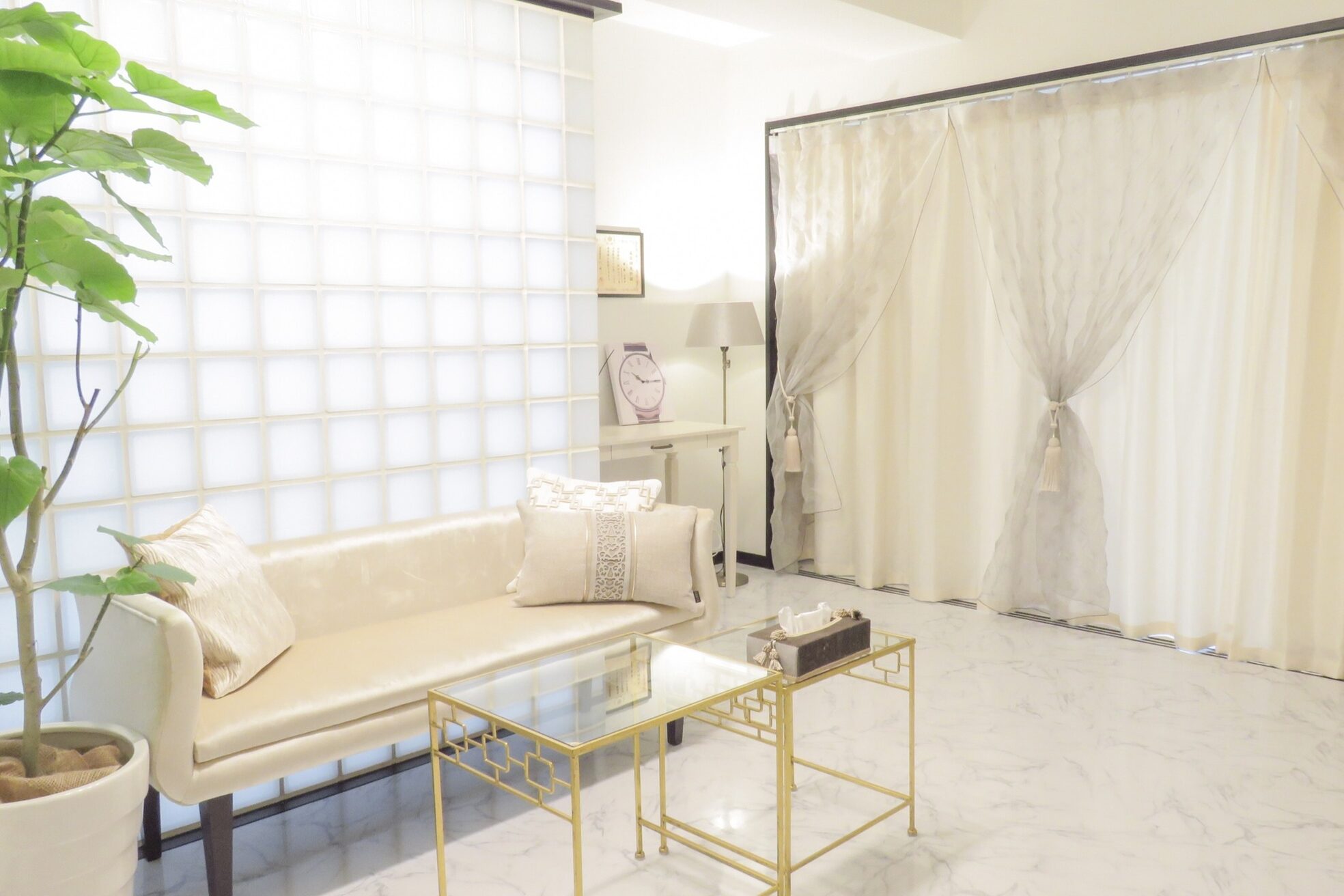 サロン ド ルピア(SALON de LUPIA)1