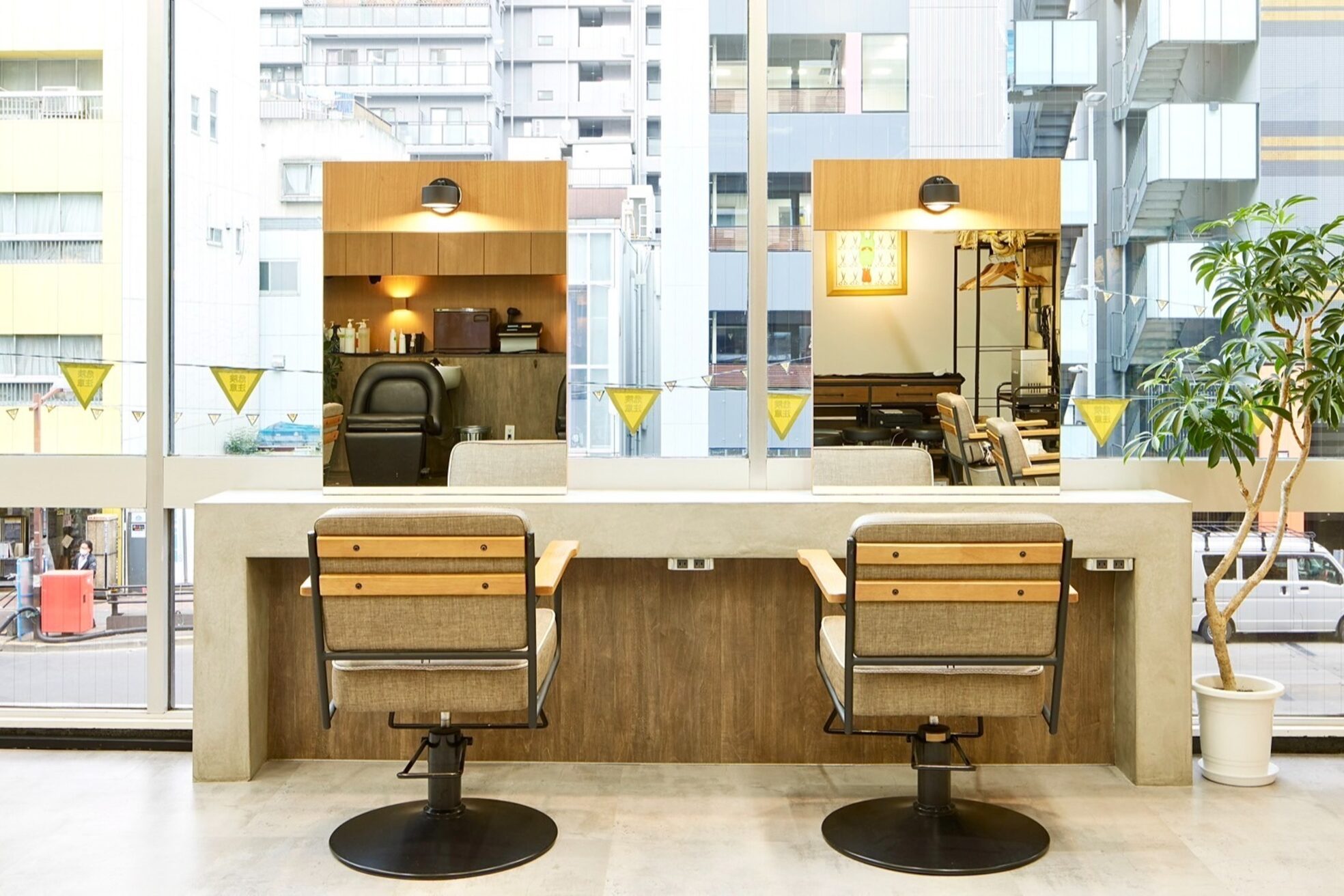 ローカル 飯田橋(Local)11