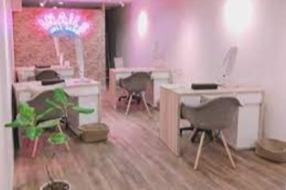 アイネイルズ 四条河原町店(I-nails)