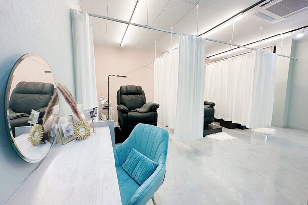 ロレインブロウ 松山店2