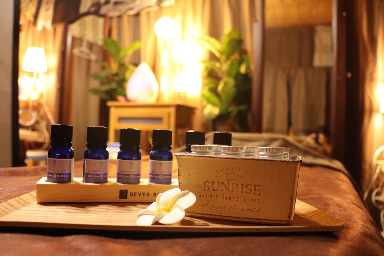 アロマオイル　アンドサバイ（合資会社　井尻瓦商会）画像1