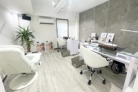 サロン ド ヴィエル(salon de Viel)