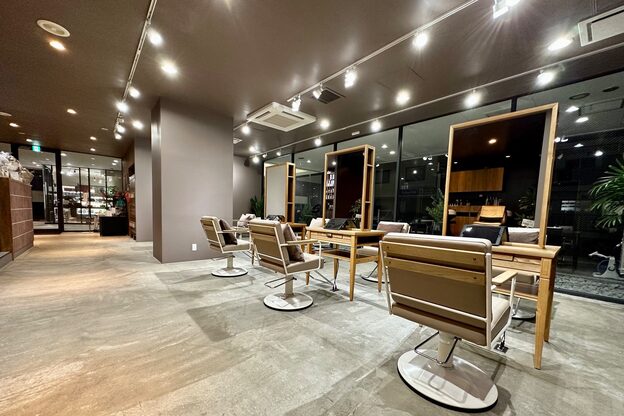 ブローチェ マカナ(BROCHE makana)2