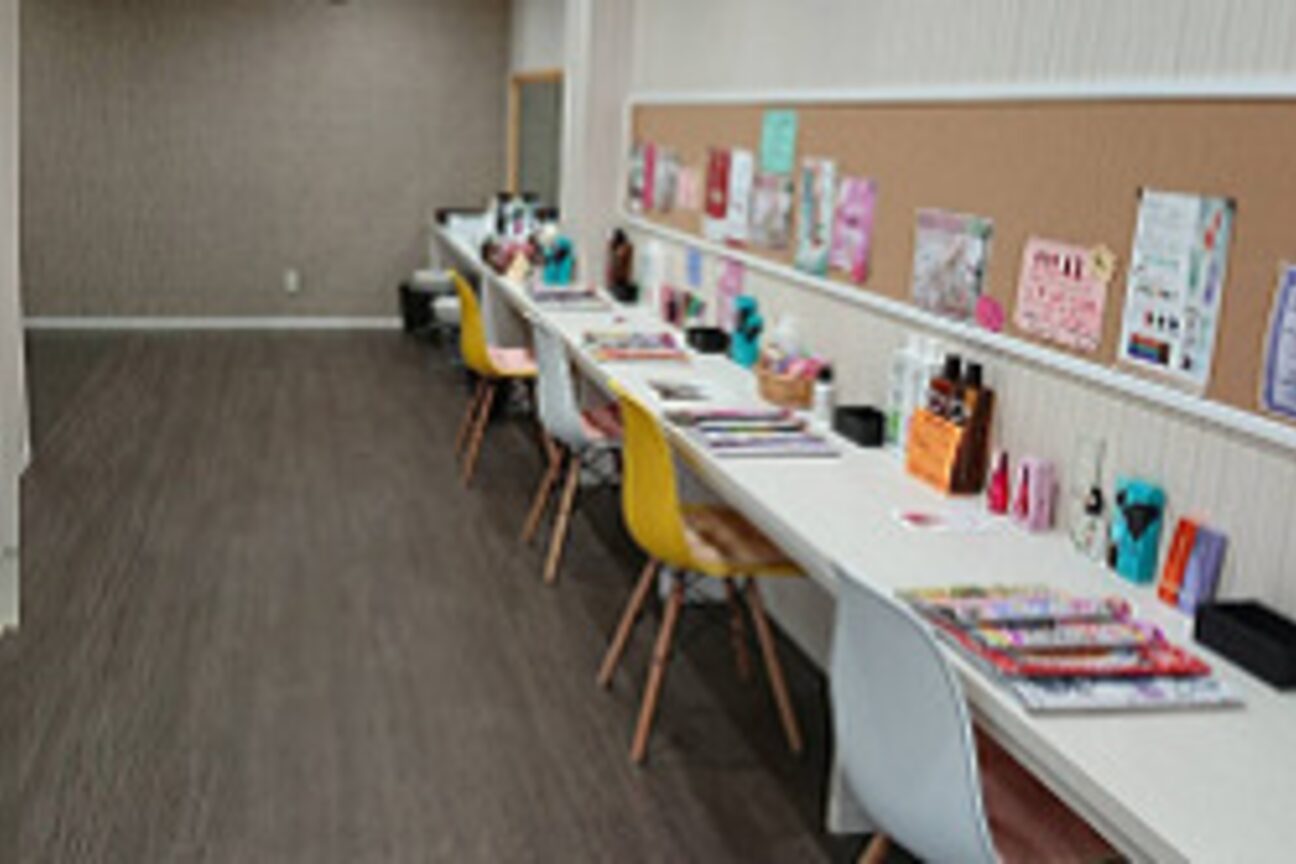 ココデカラー ウオロク魚沼店(COCO de COLOR)2