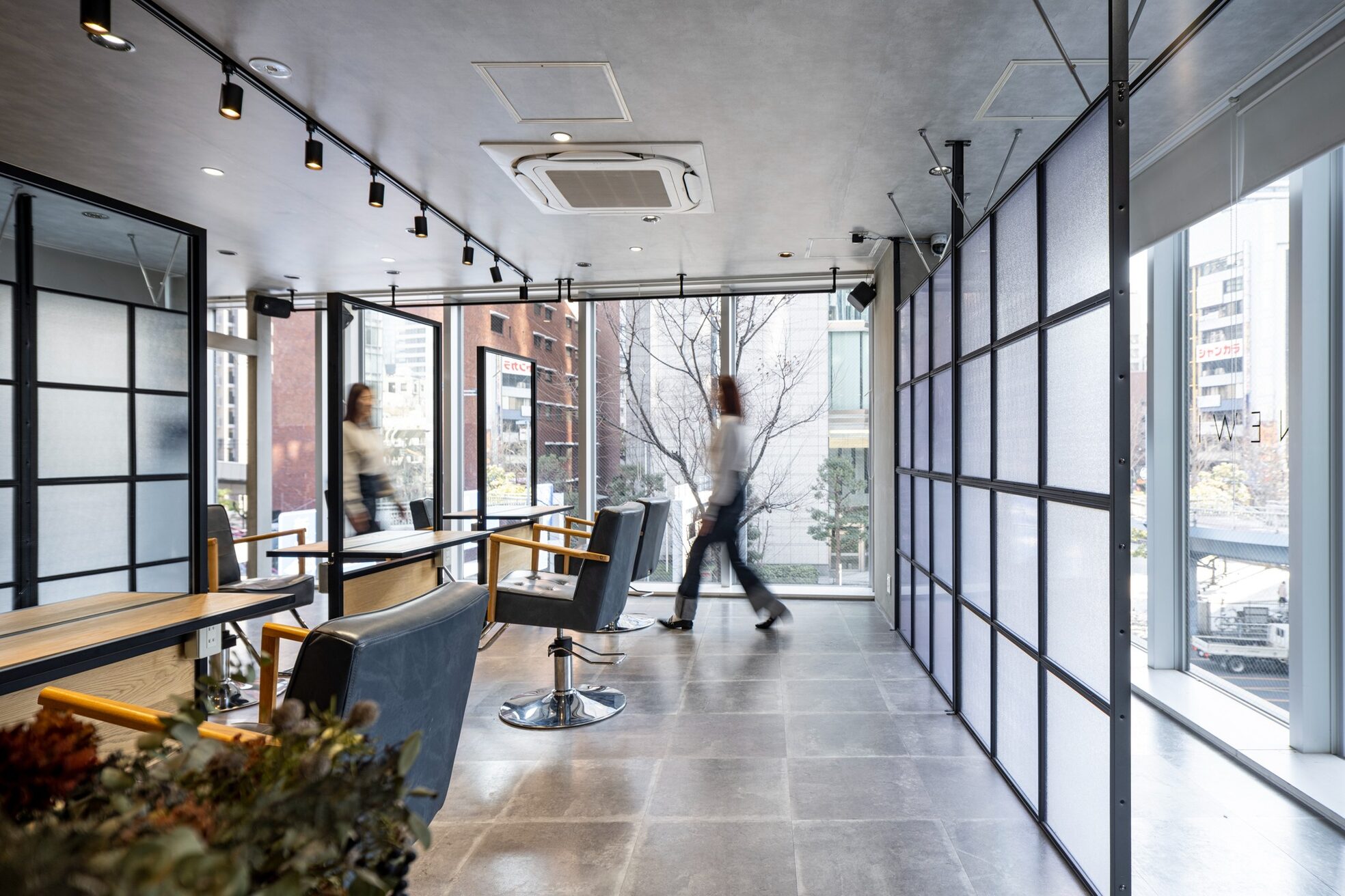 ネウィ 梅田(newi)3