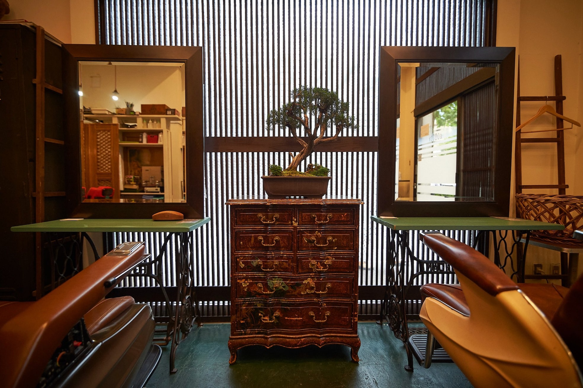 ヴィクターサルーンケイ(VICTOR SALOON K)2