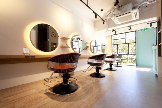 ラフヘアーアンドライフ 所沢東口店(LAF Hair&Life)