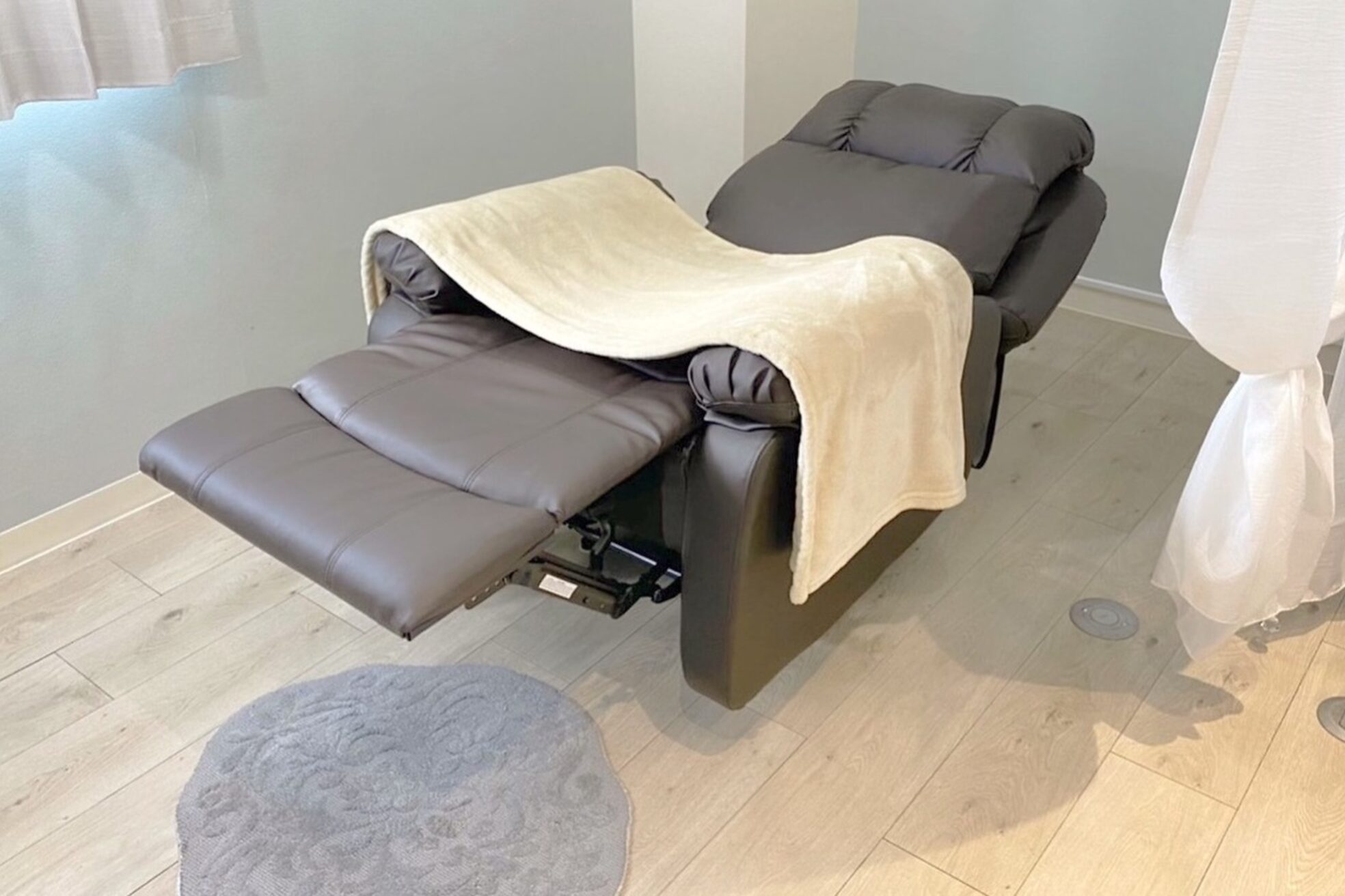 ロピ 江坂(LOPI)4