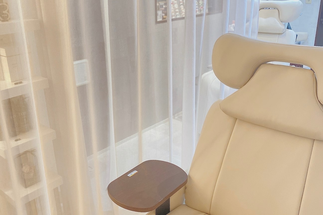 B_【ビーアンダーライン】(まつげとネイルのお店 B_ ビーアンダーライン)画像1