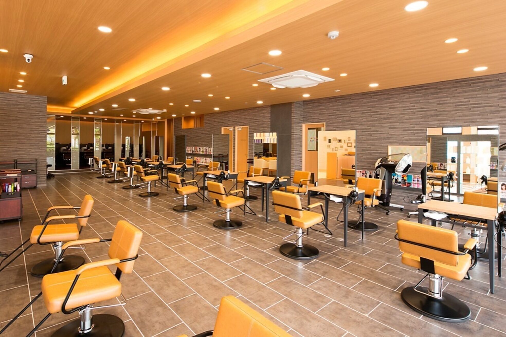 アイコニック 日進梅森台店(ICONIQ)3