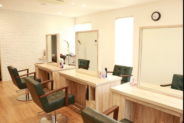 ヘアーアンドライフ シキ(HAIR & LIFE SHIKI)1