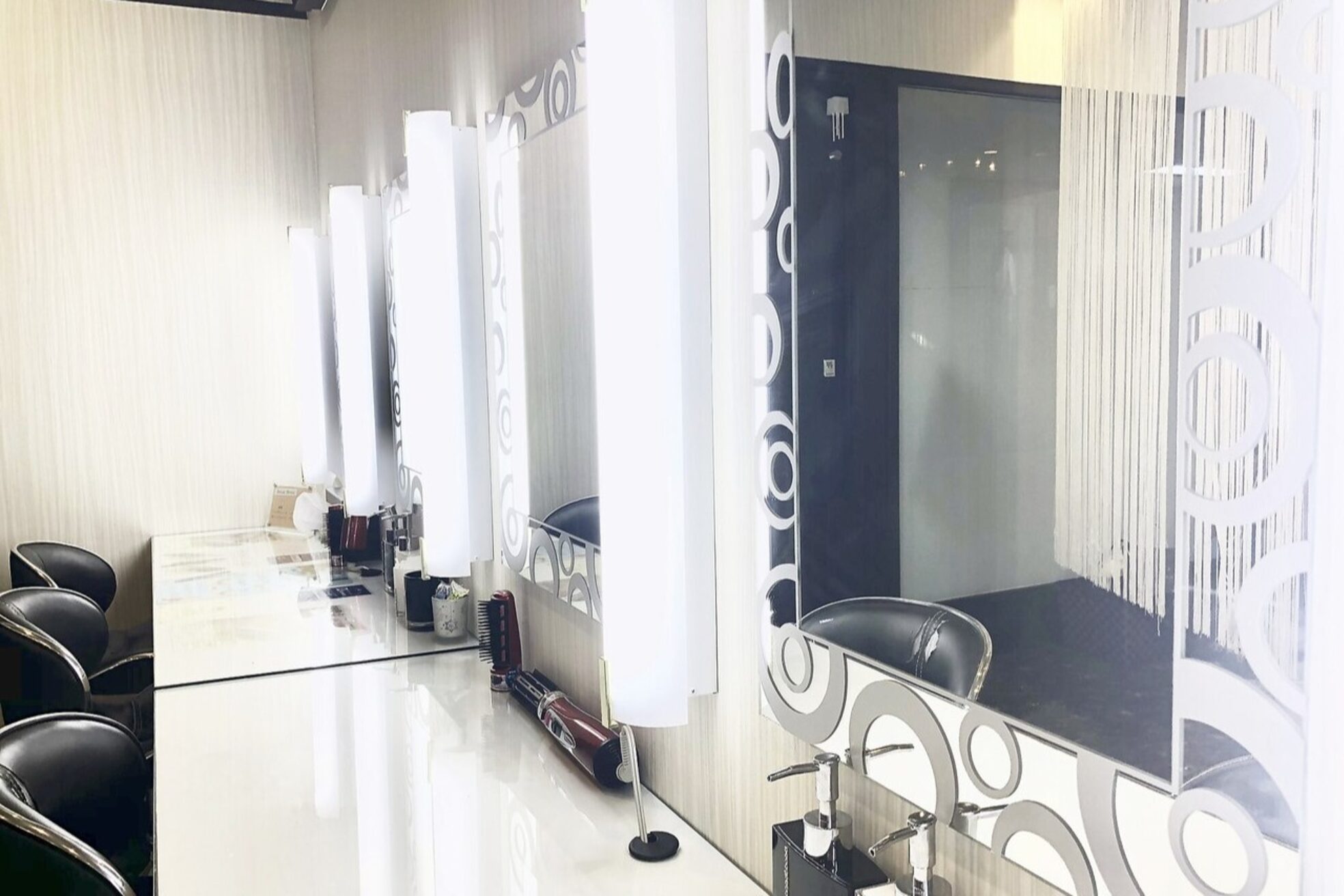 ティアラ 茶屋町店(tiara)2