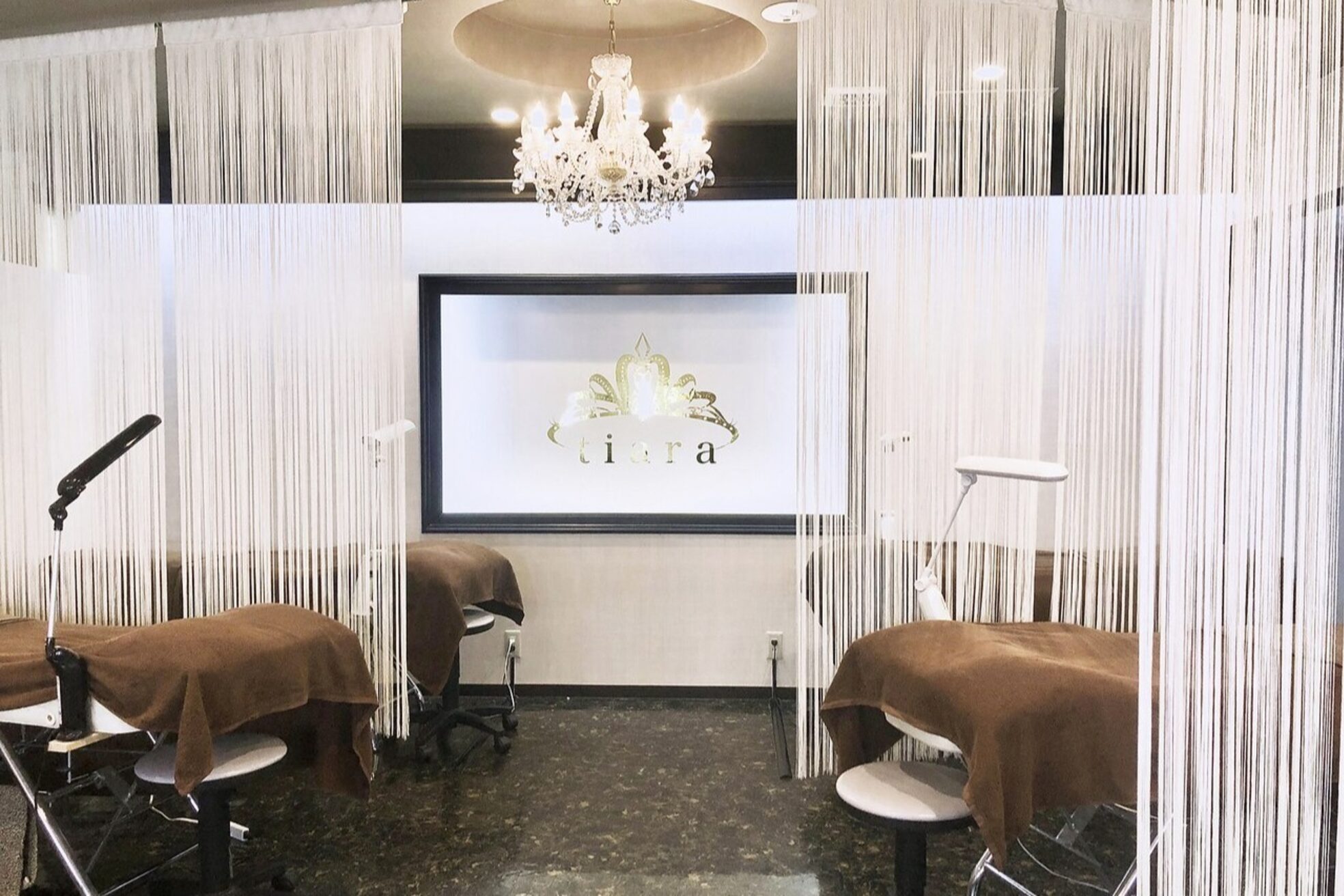 ティアラ 茶屋町店(tiara)1