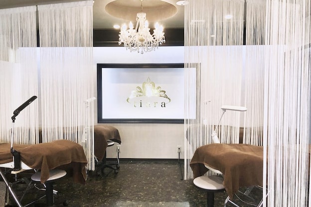 ティアラ 茶屋町店(tiara)1