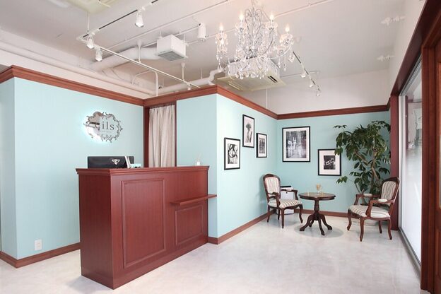 シルズ 神戸ウエスト店(cils)1