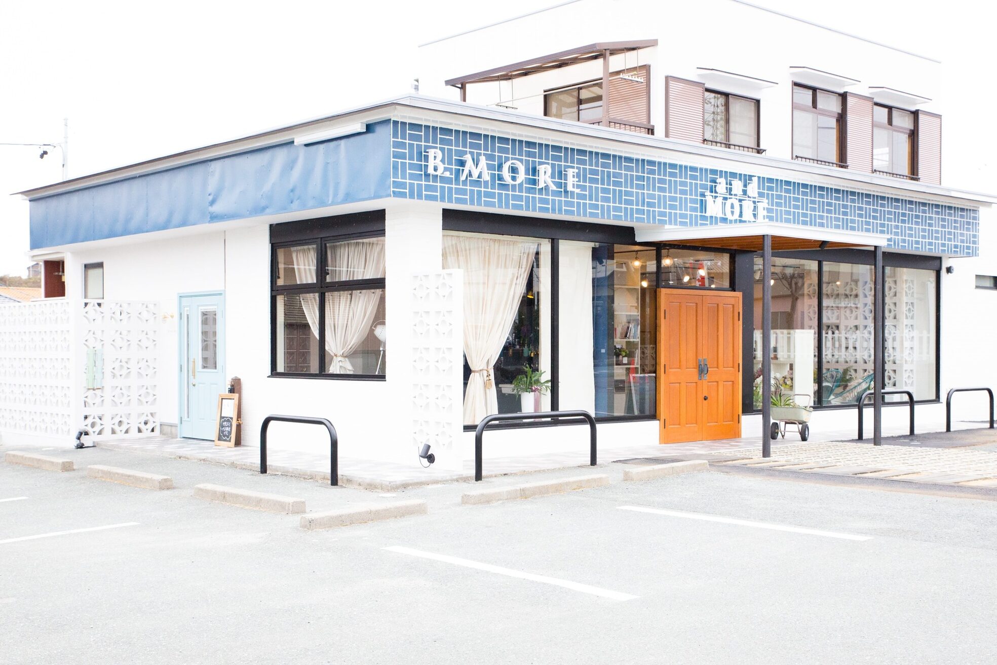 アンドモア(and MORE)2