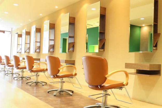 ネオンズ 南郷18丁目店(NEON´S)1