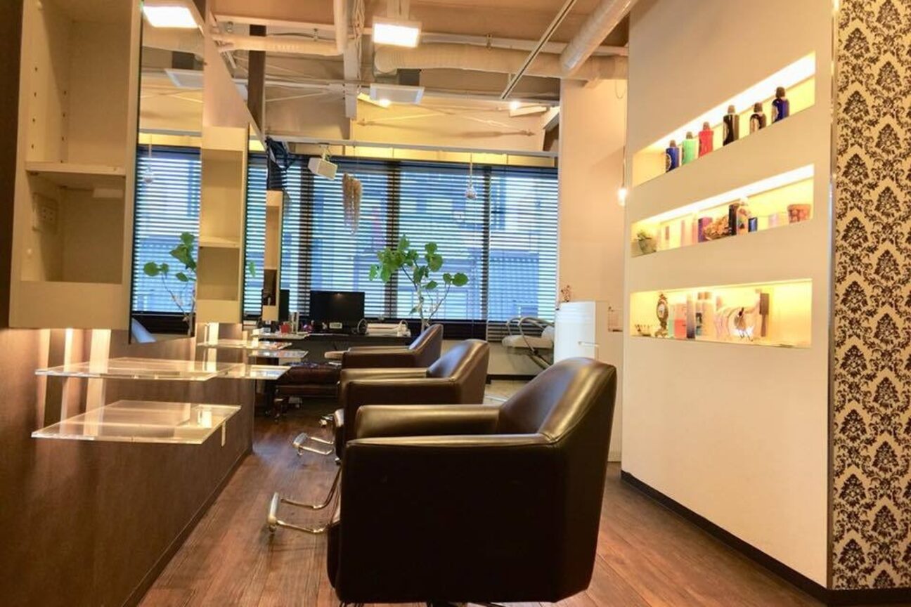 Ｓａｌｏｎ　ｄｅ　ｅｔｏｉｌｅ画像1