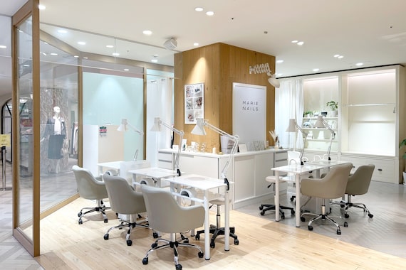 マリーネイルズ 近鉄あべのハルカス店(MARIE NAILS)