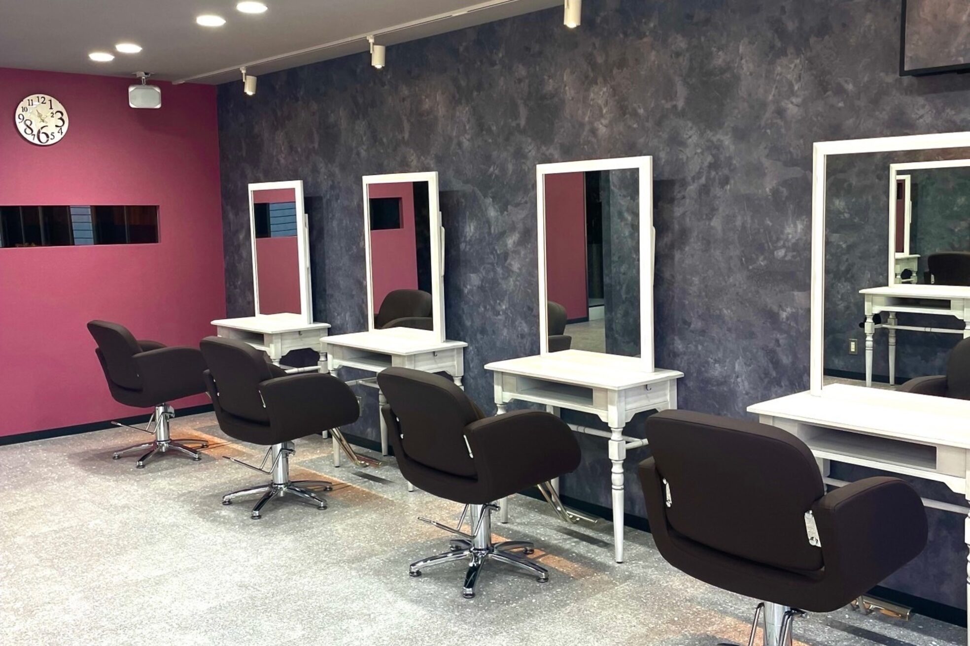 イワッシュ 大和駅店(IwAsh)1