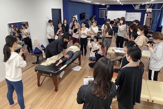 全力ストレッチ 新宿御苑店5