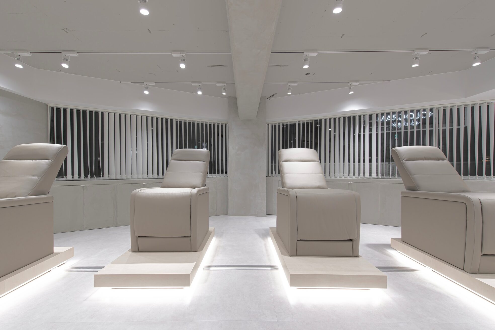 ホログラム シスター(HOLOGRAM SISTER)2