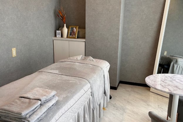 バストアップ専門店 ウェルバスト 福岡天神店(Well Bust)2