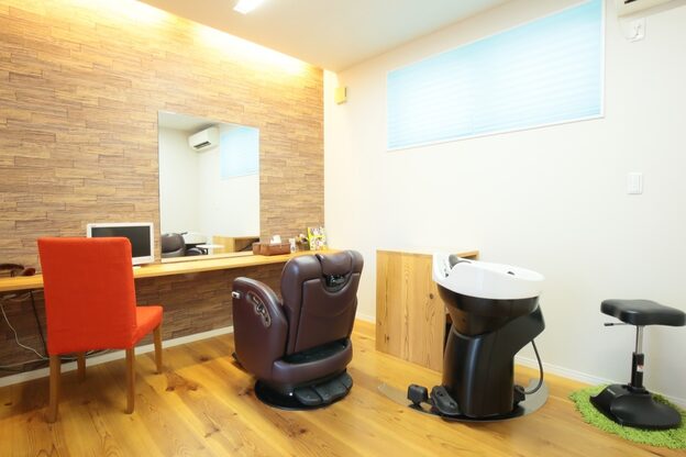 ヘアーワークスタジオ ノイズ(noize)3