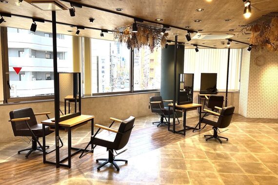 ミーナ バイ アーバン(Meena by urban.)