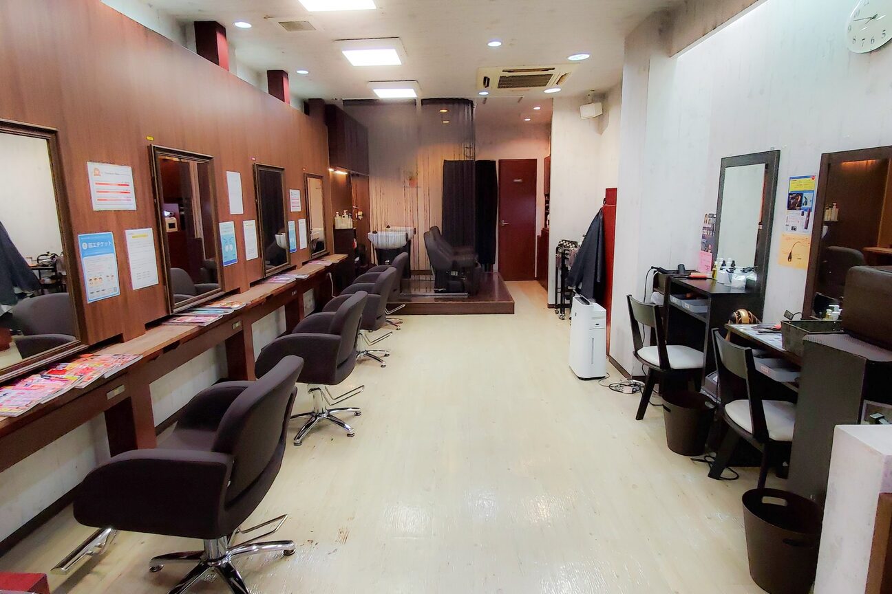 オーガニックカラー専門店Lily松原（美容室ｖｉｏｌａ）画像1