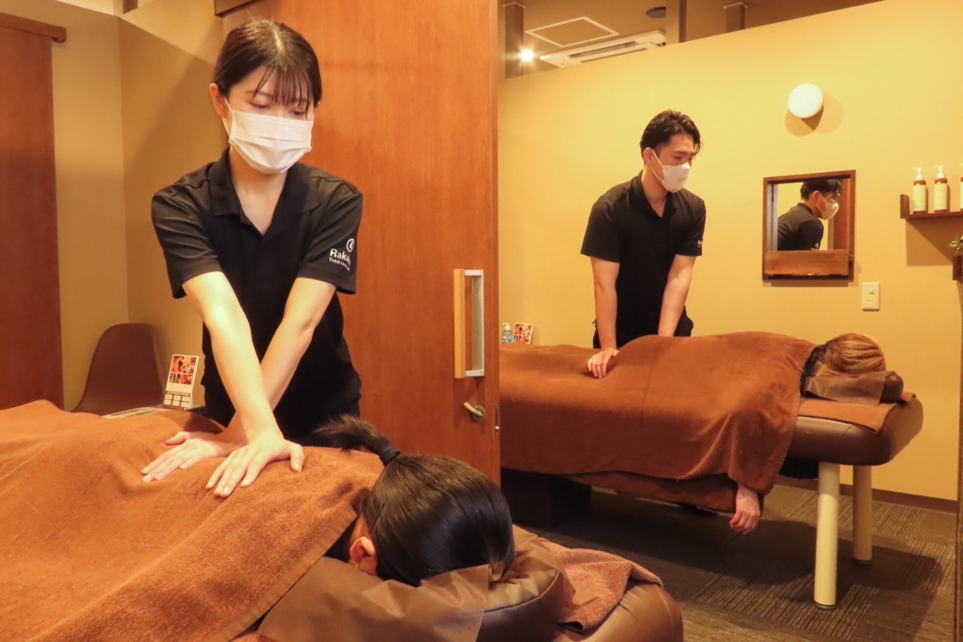 らくくる 思案橋駅前店4