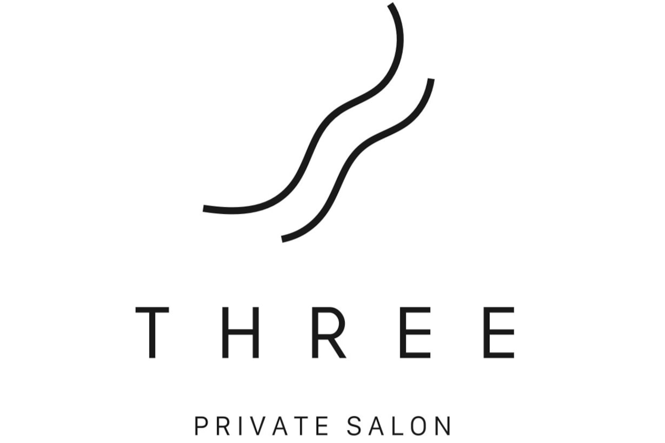 THREE画像1
