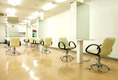 ヘアースタジオブランシェ 新川店(hair studio branche)