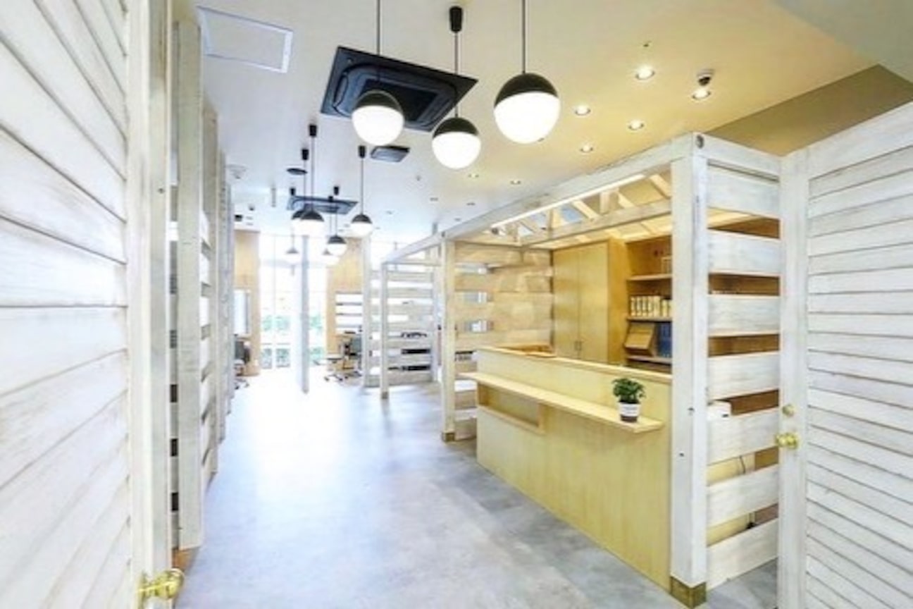 face frame design（合同会社ｐｉｓｔａ　Ｃｏｒｐｏｒａｔｉｏｎ）画像2