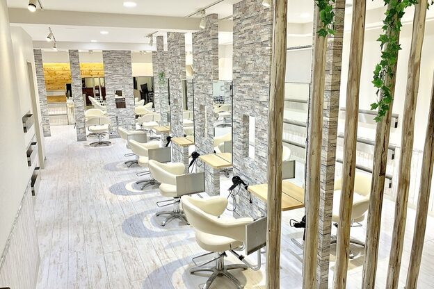 ファーストエンド 三ツ屋店(1st END.)1