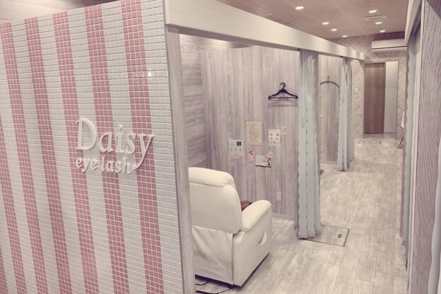 まつげエクステクリニック デイジー(Daisy)3