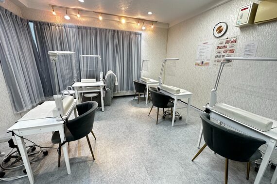 ネイルサロン マーチ おもろまち店(NAIL SALON MARCH)