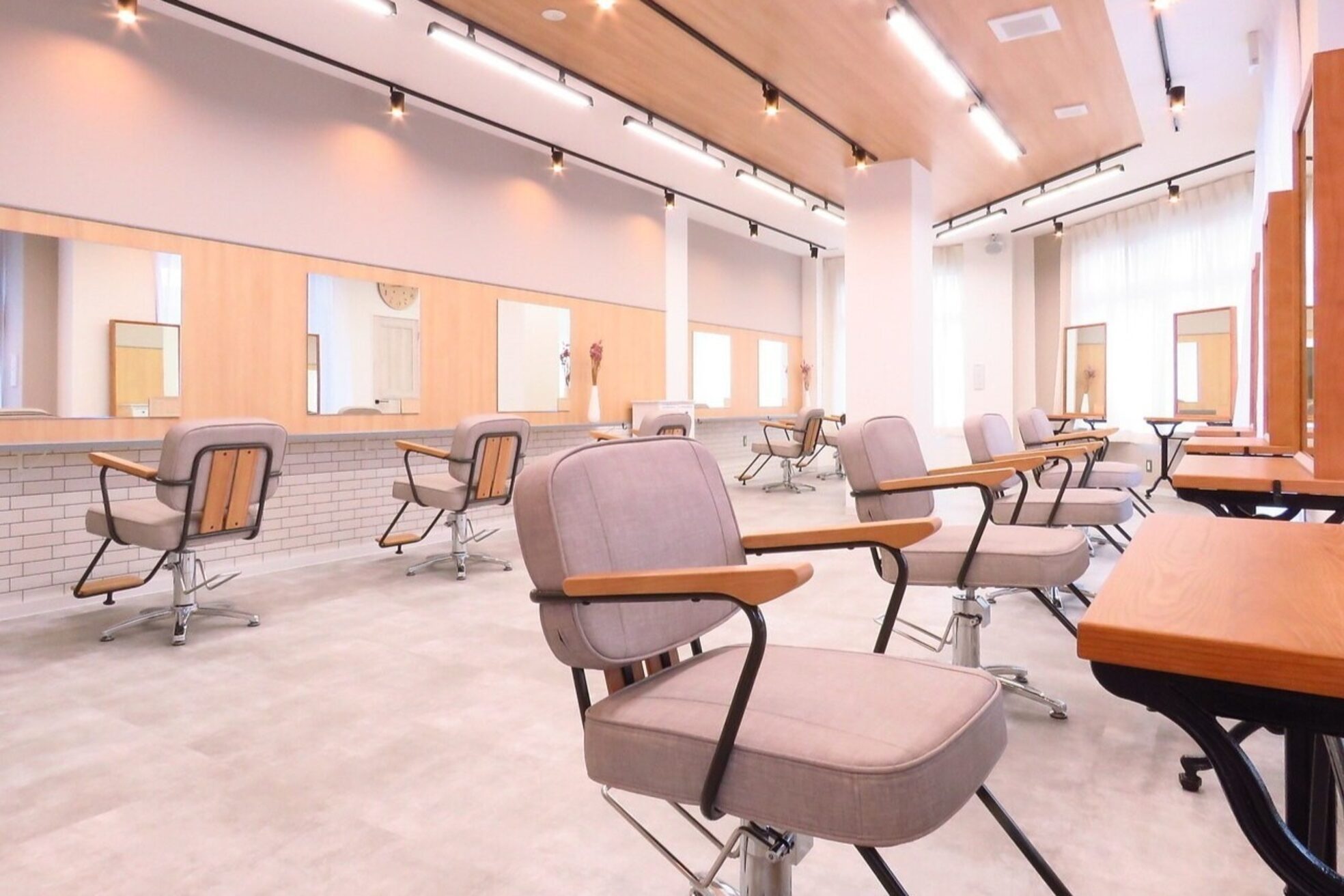 リヴァイヘアアプス(LEVI hair apus)1